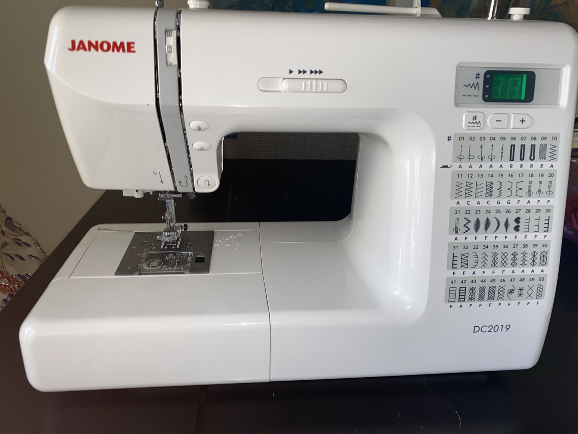 Janome DC2019 (Sewing machine)