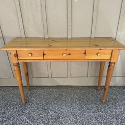 table -solid pine