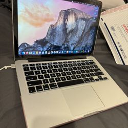 Macbook Pro 13 Inch RETINA 