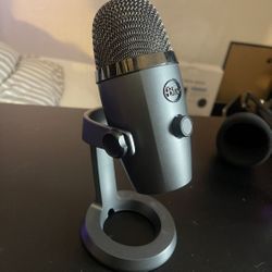 Yeti Microphone 
