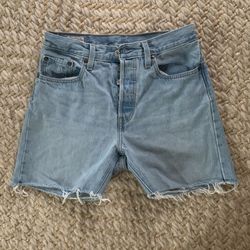 Levi 501 Jean Shorts 