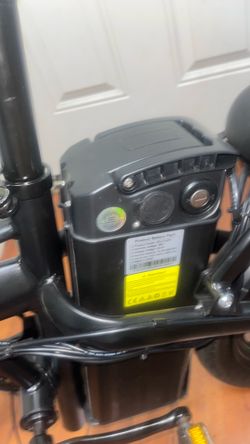 E-bike new charger & keys included