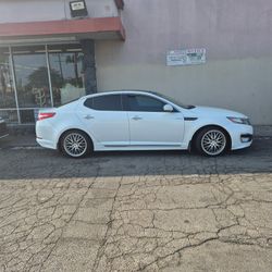 Kia Optima Hybrid  2013