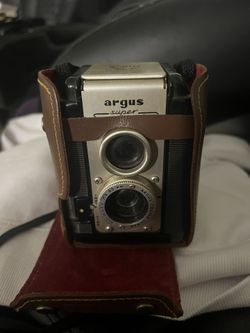 Argus Argoflex Seventy Five Lumaar 65mm Vintage Box Film Camera