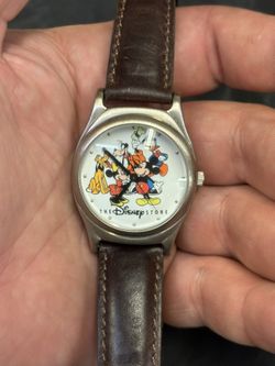  Mickey Mouse Watch Designated Exclusively For The Cast Members Of TheDisney Store!