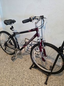 🔥🚲🔥VINTAGE  MONGOOSE SWITCHBACK MOUNTAIN (MED) 26"WHEELS(BEST OFFER TAKE IT TODAY (MEJOR OFERTA)