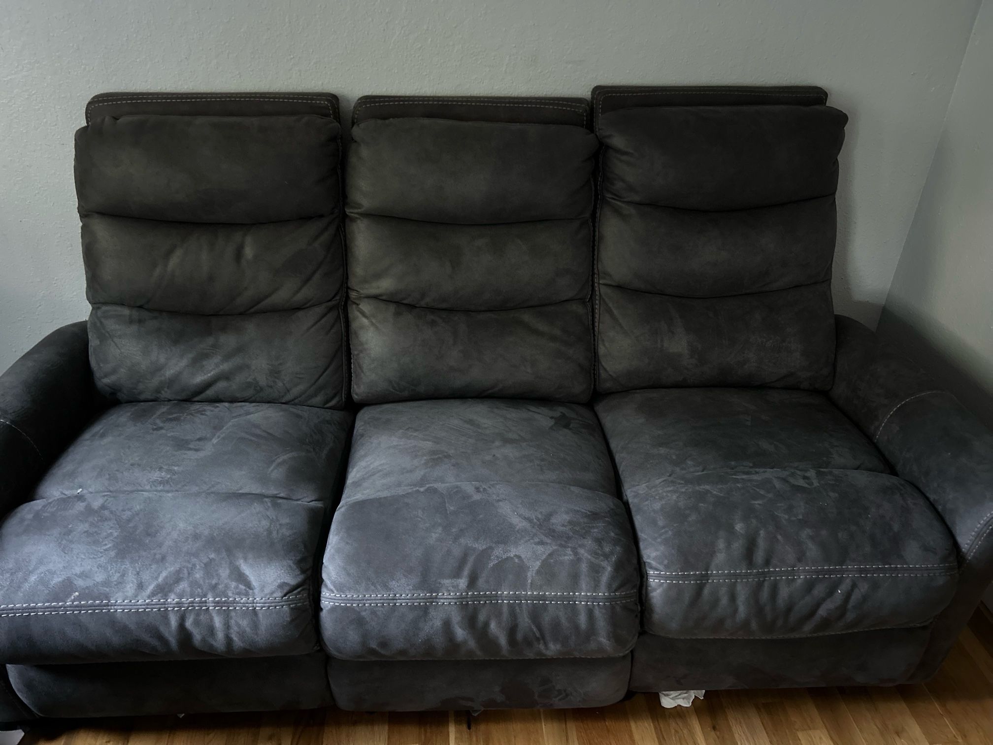 Electric Reclining Sofa