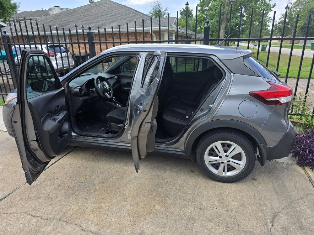 2019 Nissan Kicks