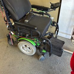 Electric Wheelchair 