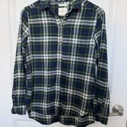 American Eagle Women’s Boyfriend Fit Small Soft Flannel Plaid Shirt