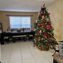 Dining Room Table, 2 Leafs, Bench & 6 Chairs