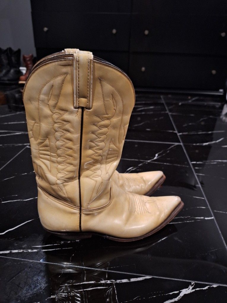 Caborca Western Boots
