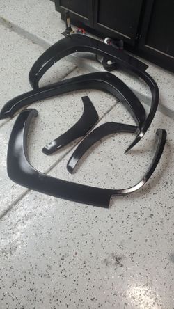2000-2006 tahoe fender flares
