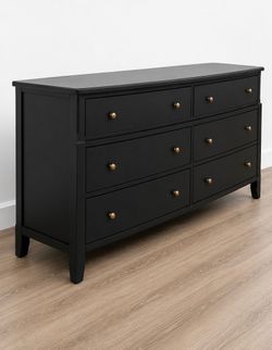 Tricorn Black Bedroom Set