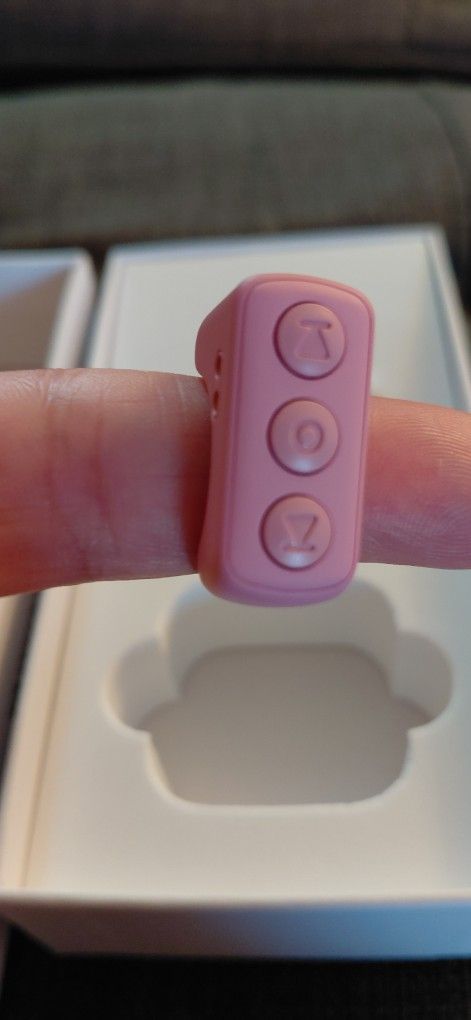 Brand new 2 pack Tiktok scrolling ring remote control for Tiktok. YouTube shorts . Instagram reels. Bluetooth page Turner for IPad/kindle App/ iPhone/