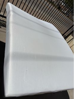 Free Queen size 6 inch mattress