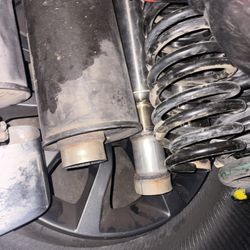 2017 Dodge Challenger Resonadores