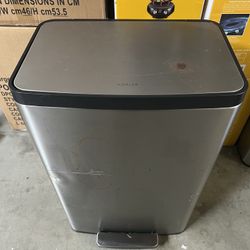 Kohler 47L Step Trash Bin