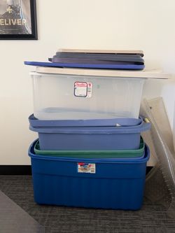 FREE 7 large containers with lids. Containers are all different sizes.