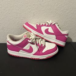 Nike Dunk Low Girls Shoes White Pink Fuchsia *Size 7Y*