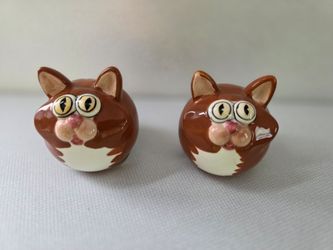 Cat Salt & Pepper Shakers set