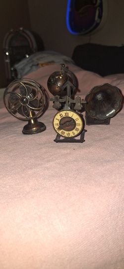 DURHAM INDUSTRIES MINIATURE DIE CAST FURNITURE DOLL HOUSE COLLECTIBLES