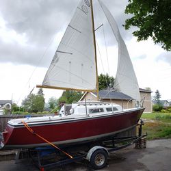 O'Day 22 Sailboat w/ 2014 Yamaha 9.9 Four Stroke & Trailer