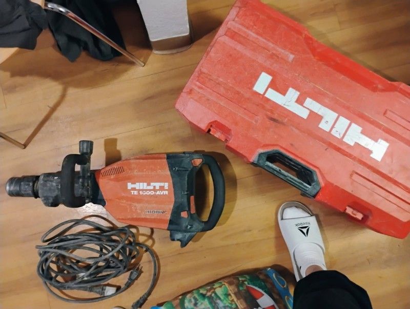 Hilti Jack Hammer 