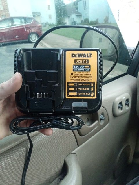 New DeWalt 12v/20v Charger