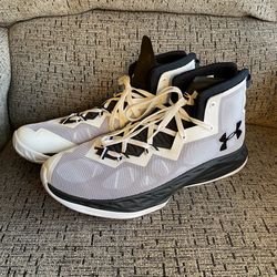 Under Armour UA Lightning 4 Men Basketball WHT BLK 1301667 100
