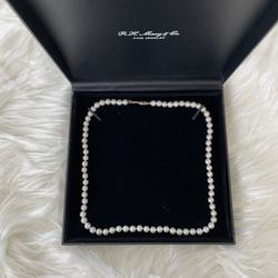 Pearl Necklaces 