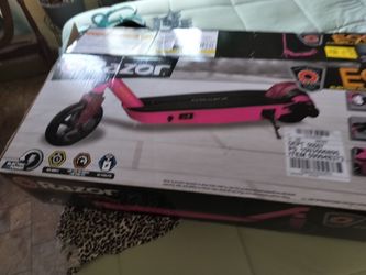 Razor Electric Scooter Pink in Box