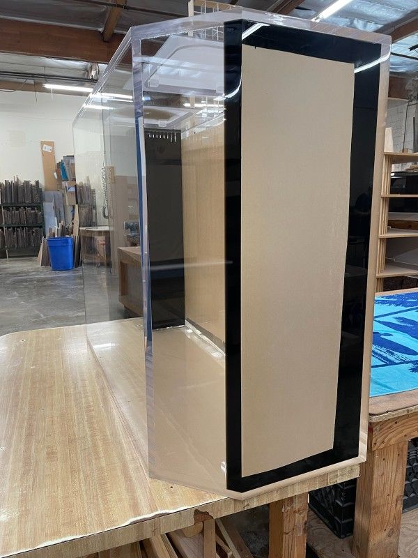 Custom Acrylic Aquarium