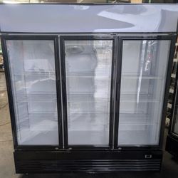 74-In Glass Door Refrigerator Merchandiser Model CLG-1320bf