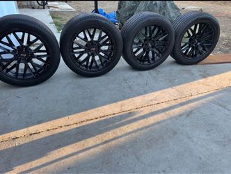 Set of wheels 19s Niche 5x114 on 255/45/19 Pirelli scorpion ms