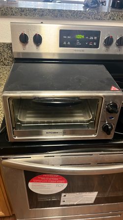 Kitchen Smith toaster oven and Lumme crockpot