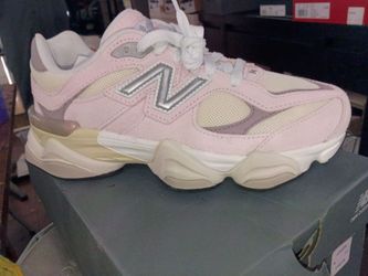 New Balance 9060 Pink Sneakers