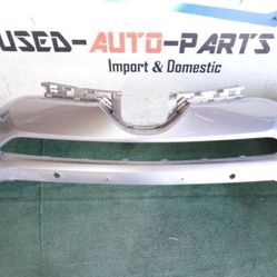 1 crack 2016 - 2017 - 2018 TOYOTA RAV4 RAV-4 FRONT BUMPER COVER OEM AX65693