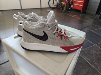 Nike - Size 6Y