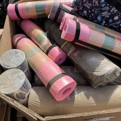 Bulk Gaylord Of Yoga Mats