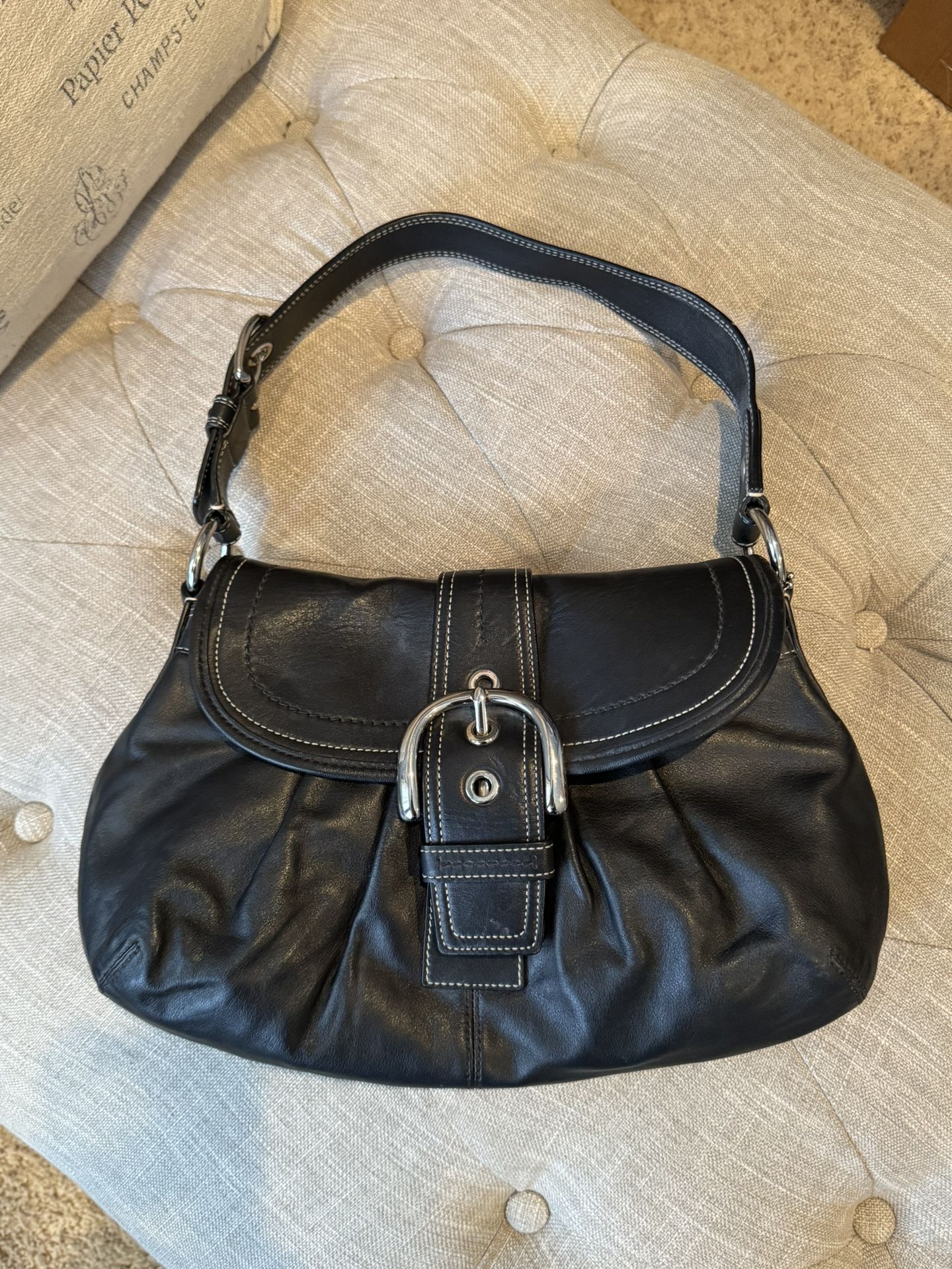 Coach black leather shoulder bag