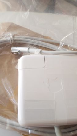 60 W magsafe power adapter