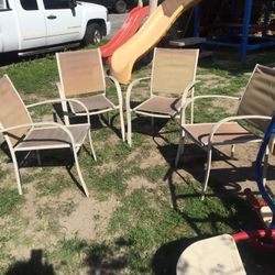 4 Garden Chairs