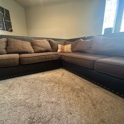 Elegant Sectional Sofa 