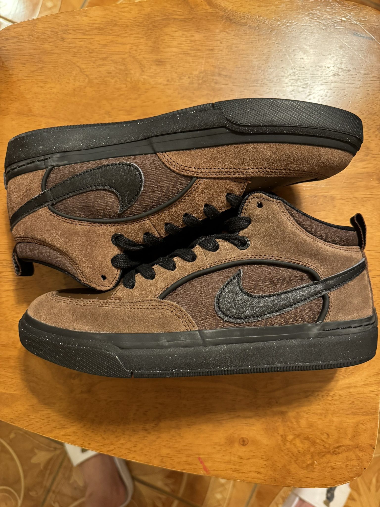 Nike SB React Leo Cacao Wow Skate Shoes *SIZE 8*