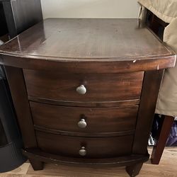 3 Drawer Night Stand 