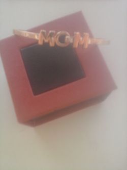 Mom bangle bracelet