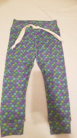 Mermaid stretch pant- size 2T-4T