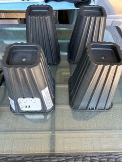 Bed Risers $20 for a set of 4
