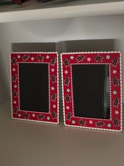 Set of 2 Christmas Holiday Gingerbread Men, Women & Candy Picture People 5 x 7 Frames $15 For Both